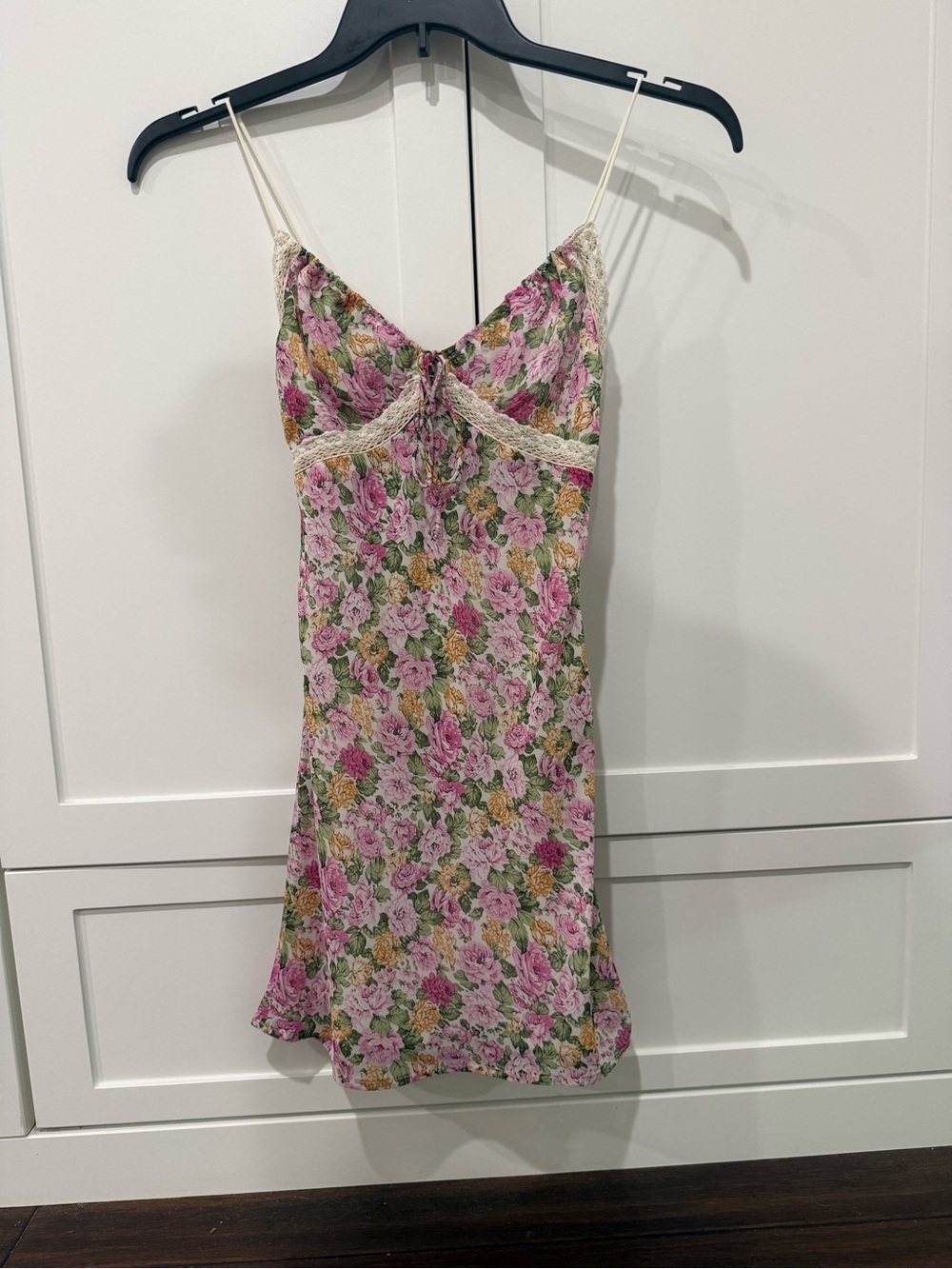 Princess Polly Emilee Mini Dress Pink Floral - Picture 2 of 4